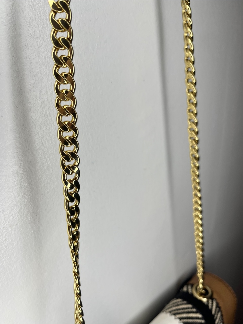 Calvin Klein Striped Saffiano Chain Crossbody Like new - Picture 9 of 13
